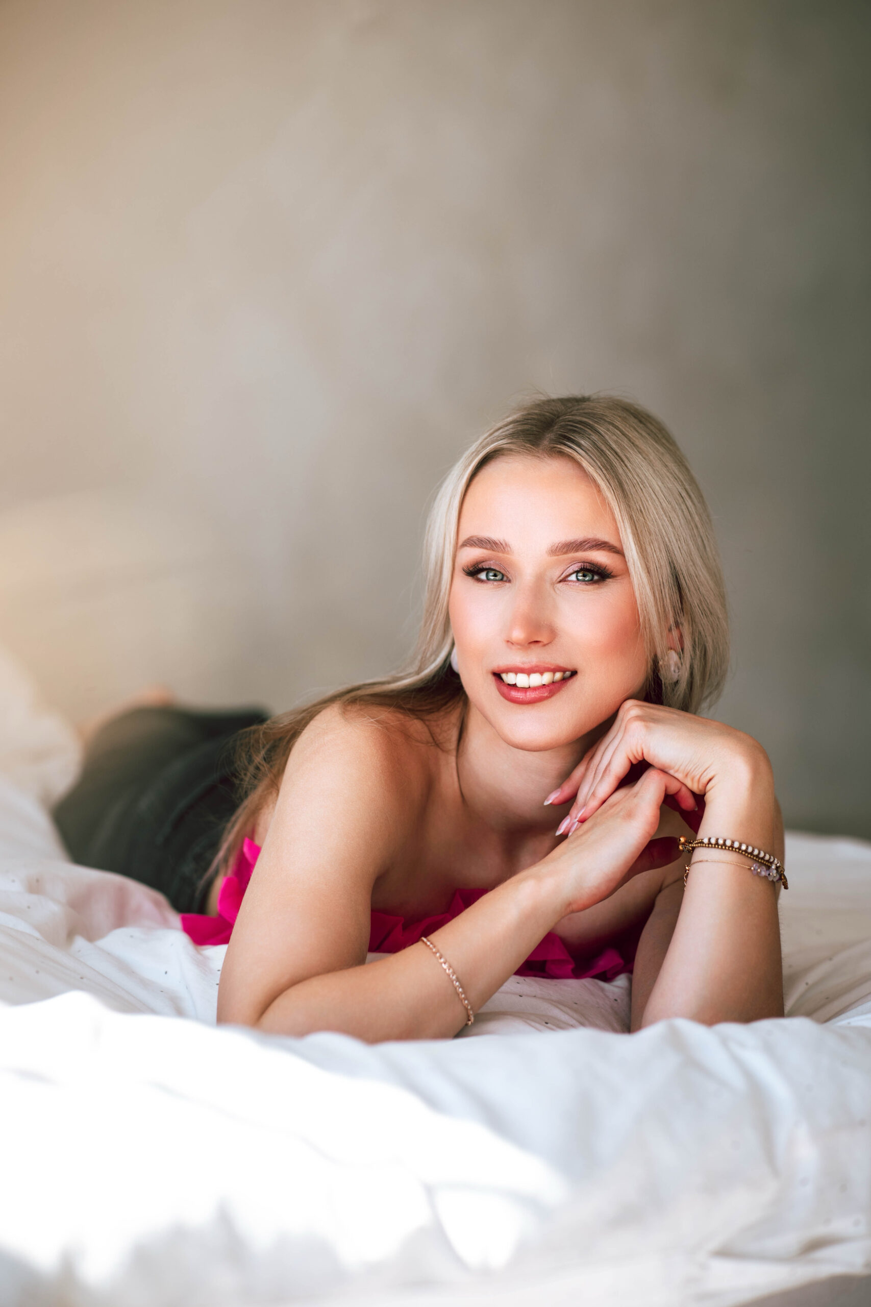 {"ARInfo":{"IsUseAR":false},"Version":"1.0.0","MakeupInfo":{"IsUseMakeup":false},"FaceliftInfo":{"IsChangeEyeLift":false,"IsChangeFacelift":false,"IsChangePostureLift":false,"IsChangeNose":false,"IsChangeFaceChin":false,"IsChangeMouth":false,"IsChangeThinFace":false},"BeautyInfo":{"SwitchMedicatedAcne":false,"IsAIBeauty":false,"IsBrightEyes":false,"IsSharpen":false,"IsOldBeauty":false,"IsReduceBlackEyes":false},"HandlerInfo":{"AppName":2},"FilterInfo":{"IsUseFilter":false}}